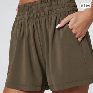 Vuori Villa  Women's Athletic Shorts